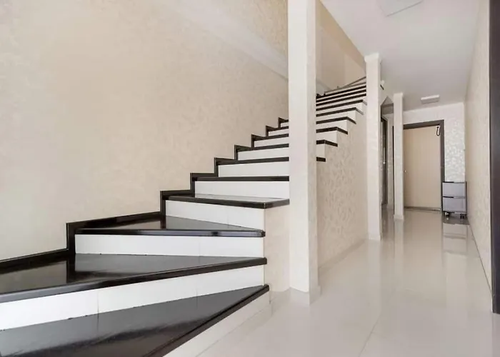 сучасна у моря *