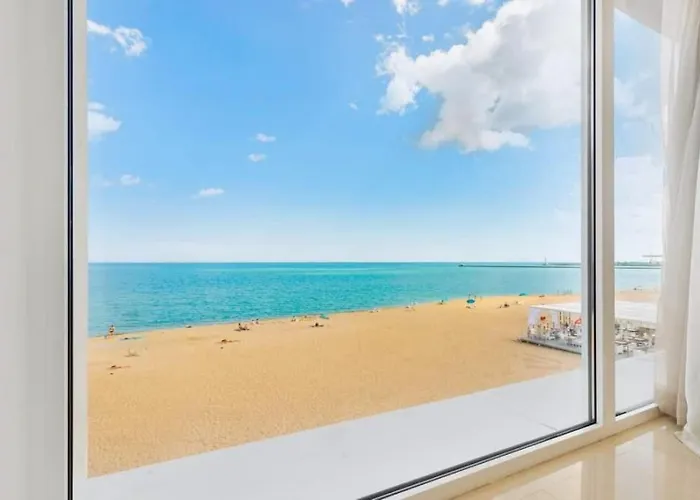 别墅 сучасна у моря