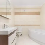 сучасна у моря Villa Odessa