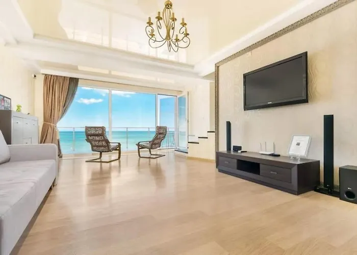 וילה сучасна у моря *